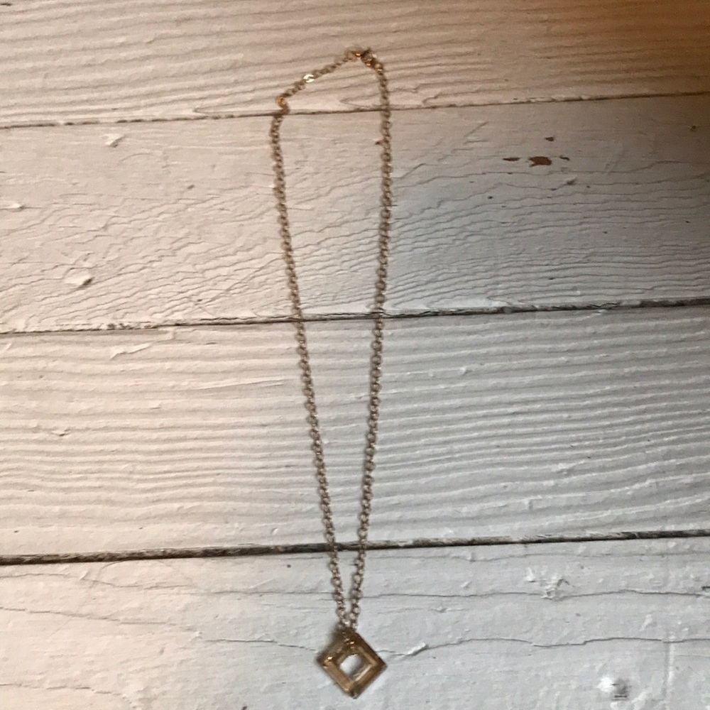 💫 3/$20 Delicate necklace w/ transparent pendant - Picture 1 of 1